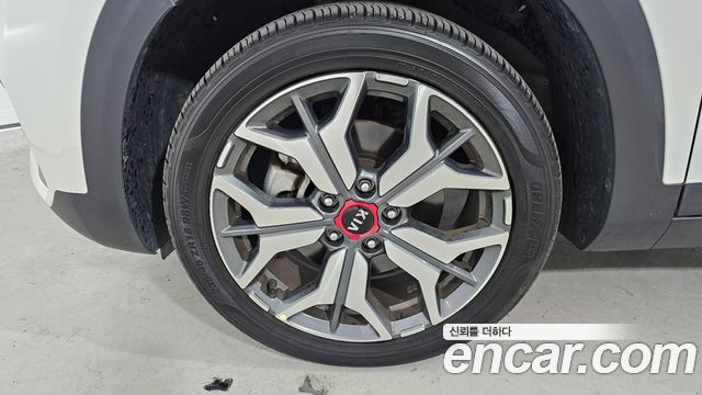 Kia Seltos из Кореи Encar