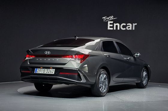 Hyundai AVANTE 1.6 Modern — пробег 12 097 км — фото 2 из 5