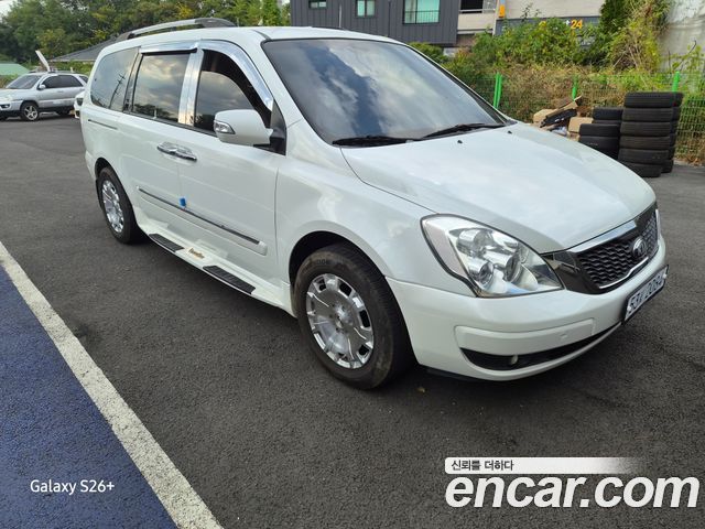Kia Carnival New Carnival Limousine President — пробег 260 000 км — фото 4 из 5