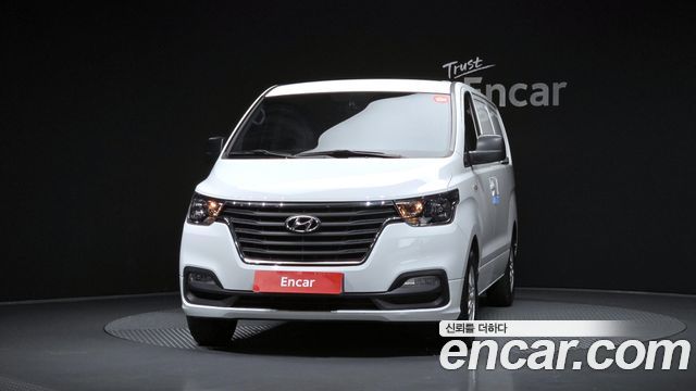 Hyundai Starex Van 3-Seater Smart — пробег 107 445 км — фото 3 из 5