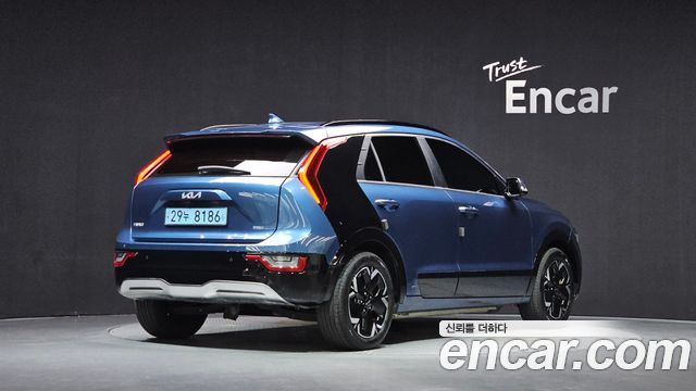 Kia Niro Earth — пробег 63 084 км — фото 2 из 5
