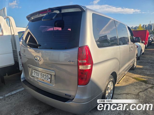 Hyundai Starex 12-Seater Wagon CVX Premium — пробег 187 003 км — фото 2 из 5