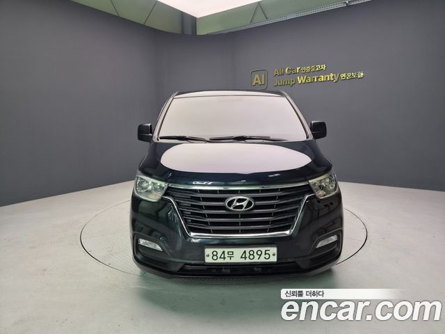 Hyundai Starex Van 3-Seater Smart — пробег 121 379 км — фото 2 из 5