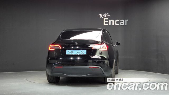 Tesla Model Y Long Range AWD — пробег 71 612 км — фото 4 из 5