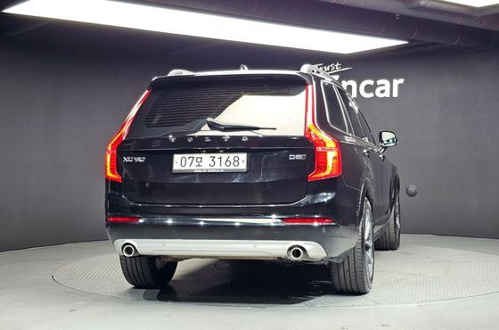Volvo XC90 D5 Momentum — пробег 139 811 км — фото 4 из 5