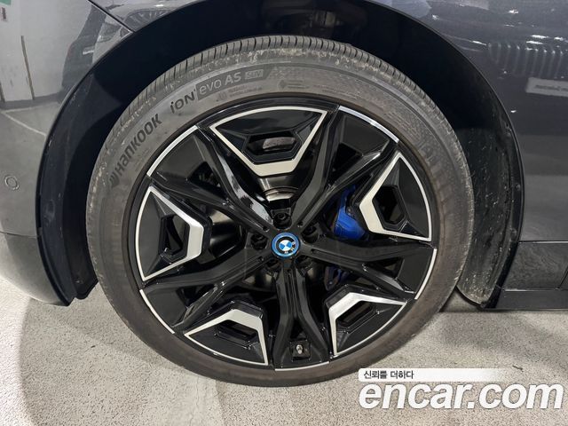 BMW iX xDrive50 Sports Plus — пробег 29 265 км — фото 5 из 5