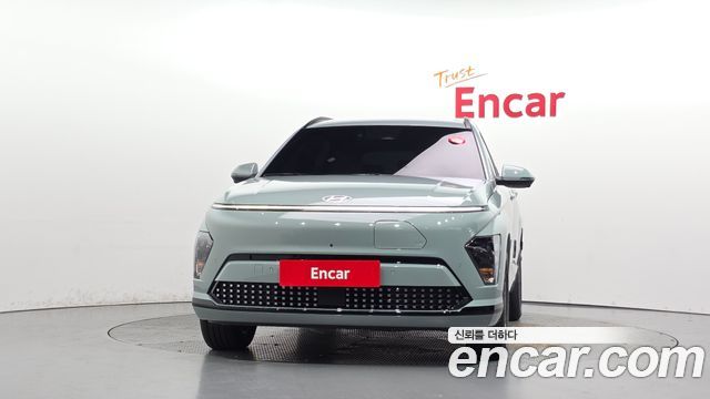 Hyundai Kona Long Range Premium — пробег 4 446 км — фото 3 из 5