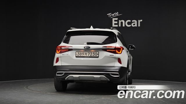 Kia Seltos из Кореи Encar