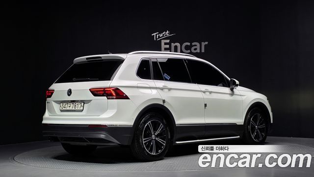 Volkswagen Tiguan 2.0 TDI Prestige — пробег 49 805 км — фото 2 из 5