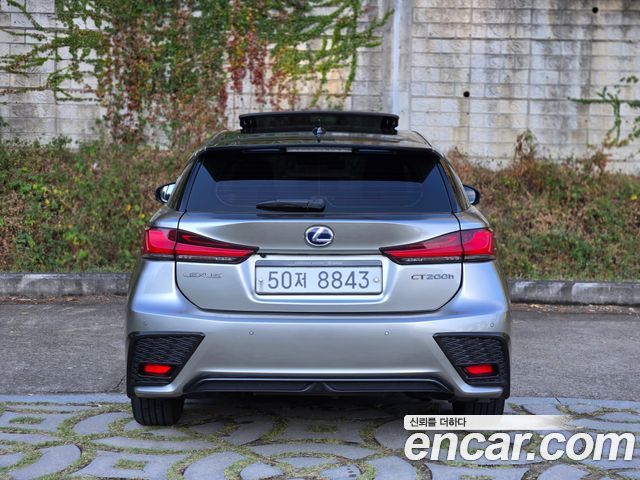 Lexus CT200h 1.8 F-Sport ZWA10 — пробег 172 808 км — фото 5 из 5