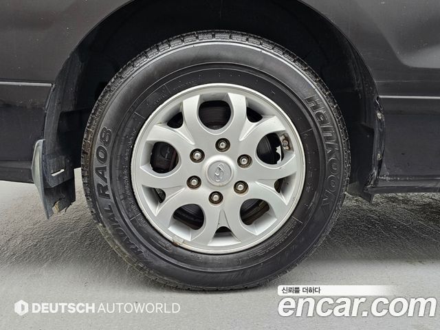 Hyundai Starex 12-Seater Wagon CVX Deluxe — пробег 230 000 км — фото 5 из 5
