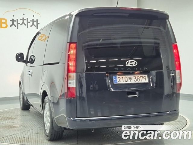 Hyundai Staria Tourer 9-Seater Modern — пробег 68 409 км — фото 2 из 5