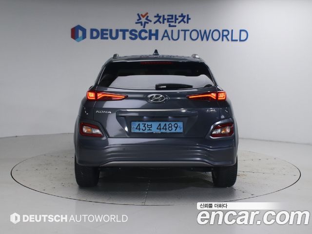Hyundai Kona Premium — пробег 127 009 км — фото 4 из 5