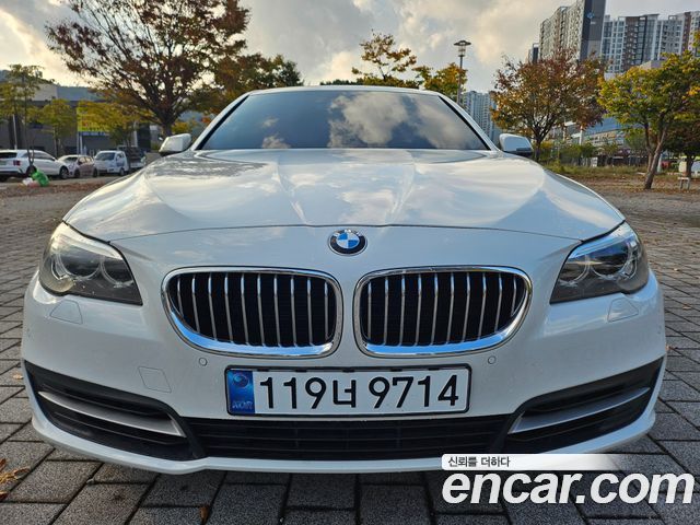 BMW 5-Series 528i xDrive — пробег 147 980 км — фото 1 из 5