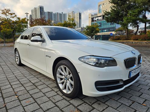 BMW 5-Series 528i xDrive — пробег 147 980 км — фото 3 из 5