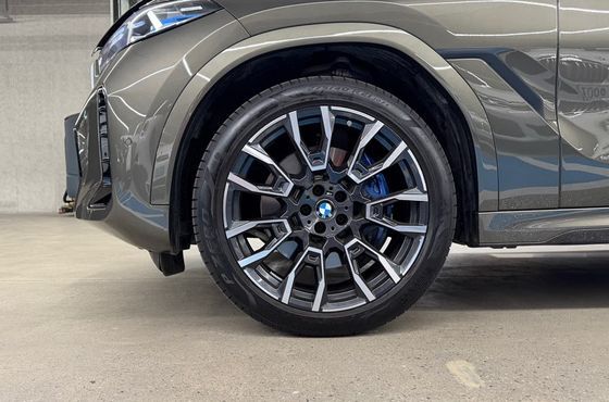BMW X6 xDrive40i M Sport — пробег 7 685 км — фото 5 из 5