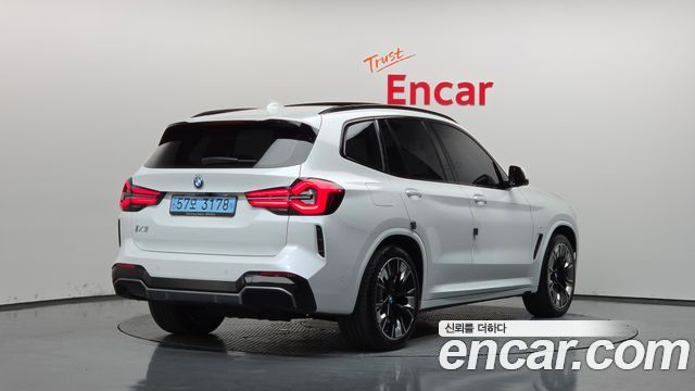 BMW iX3 M Sports — пробег 64 530 км — фото 2 из 5