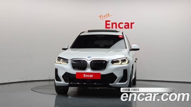 BMW iX3 M Sports — пробег 64 530 км — фото 3 из 5