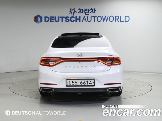 Hyundai Grandeur 2.2 Diesel Premium — пробег 108 373 км — фото 4 из 5