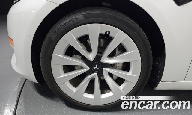 Tesla Model 3 Long Range AWD — пробег 74 077 км — фото 5 из 5
