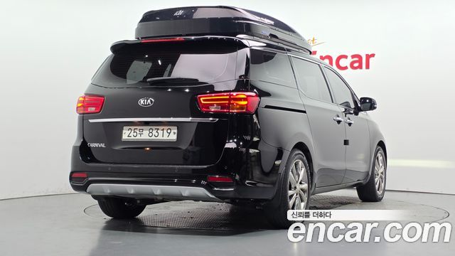 Kia Carnival из Кореи Encar