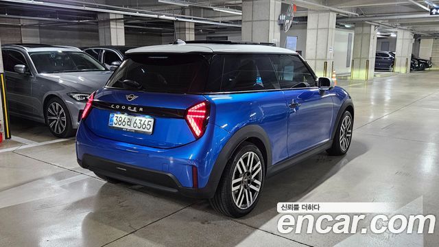 Mini Cooper Classic — пробег 5 700 км — фото 2 из 5