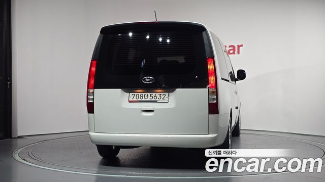 Hyundai Staria Tourer 11-Seater Modern — пробег 97 802 км — фото 4 из 5