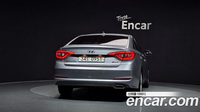 Hyundai Sonata 1.7 Diesel Smart Special — пробег 97 304 км — фото 4 из 5