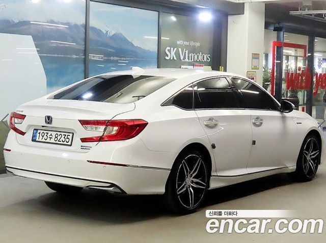 Honda Accord 2.0 Hybrid Touring — пробег 77 745 км — фото 4 из 5