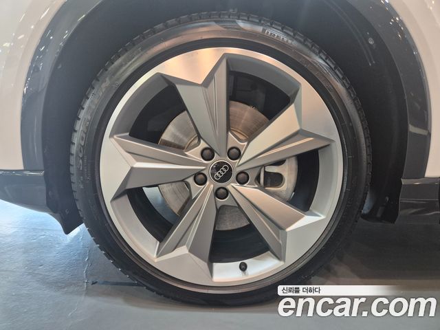 Audi Q4 e-tron 45 Premium Sportback — пробег 1 357 км — фото 5 из 5