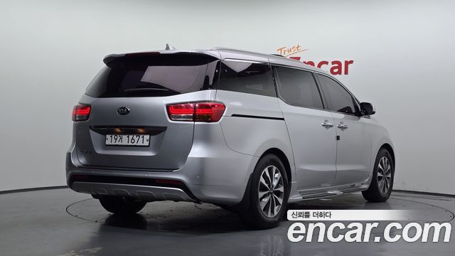 Kia Carnival из Кореи Encar