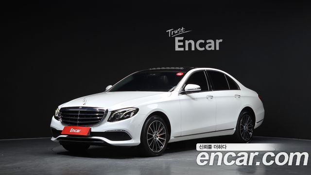 Mercedes-Benz E-Class E220d 4MATIC Exclusive — пробег 123 417 км — фото 1 из 5