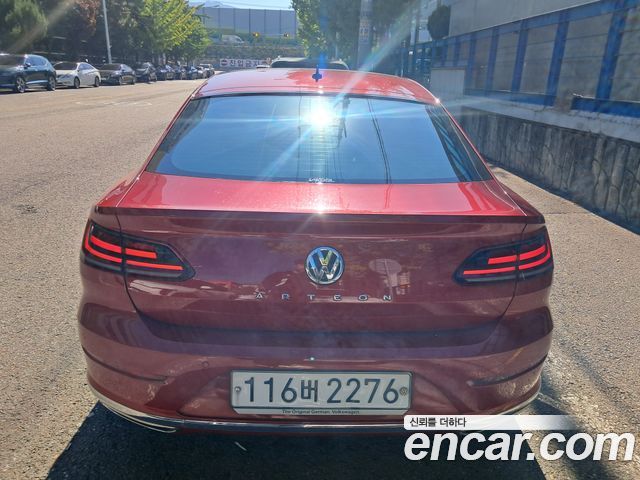 Volkswagen Arteon 2.0 TDI Premium — пробег 121 717 км — фото 3 из 5