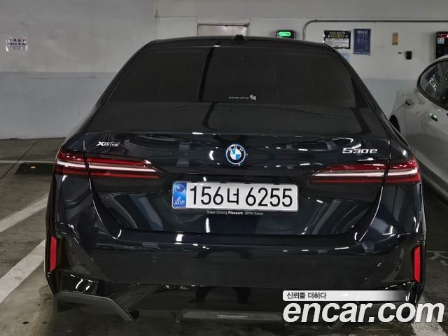 BMW 5-Series 530e xDrive M Sport — пробег 13 470 км — фото 4 из 5