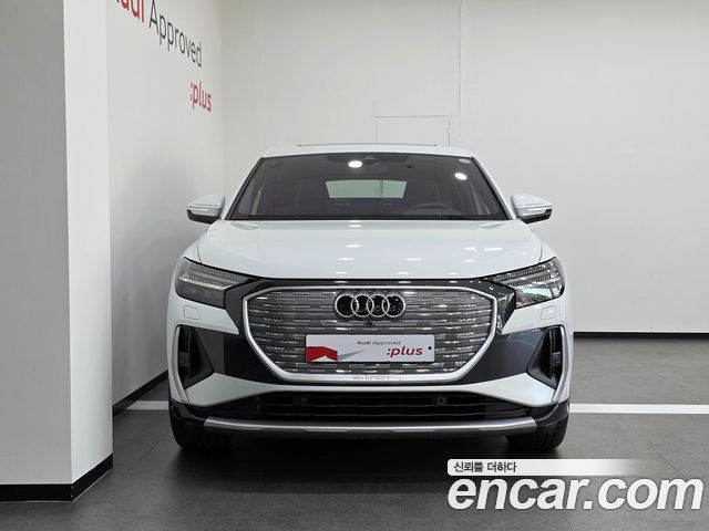 Audi Q4 e-tron 45 Premium Sportback — пробег 2 378 км — фото 3 из 5