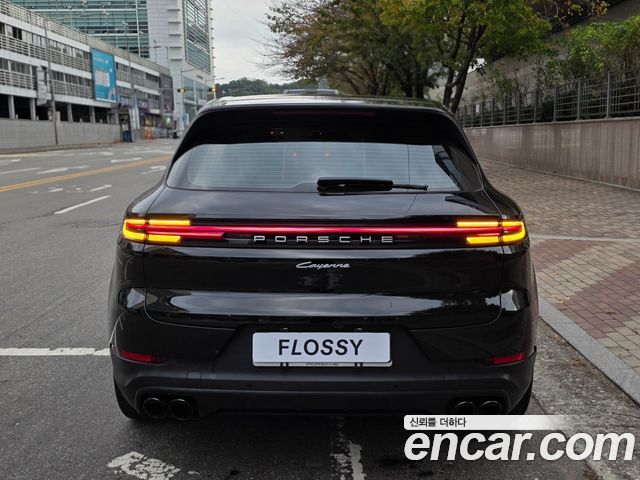 Porsche Cayenne 3.0 — пробег 17 500 км — фото 4 из 5