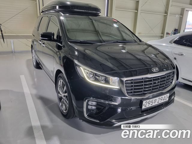 Kia Carnival Gasoline 7-Seater Limousine President — пробег 102 518 км — фото 1 из 5