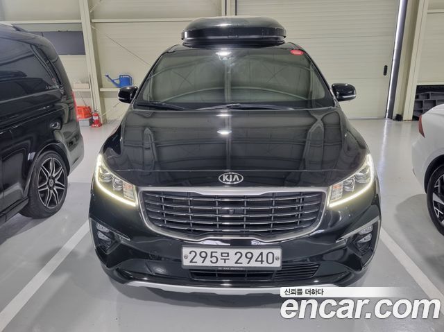 Kia Carnival Gasoline 7-Seater Limousine President — пробег 102 518 км — фото 3 из 5