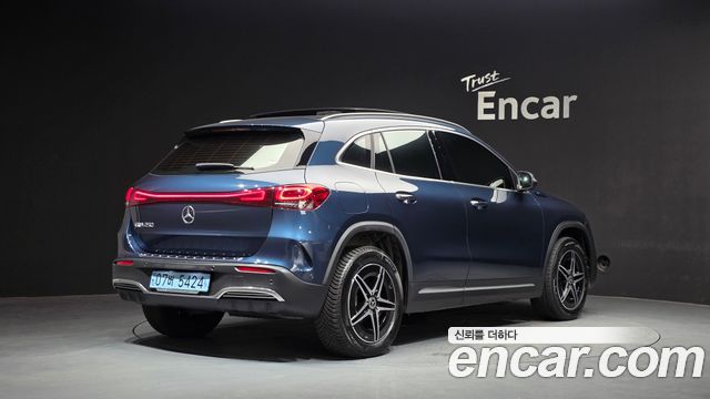 Mercedes-Benz EQA EQA250 AMG Package Plus — пробег 64 228 км — фото 2 из 5
