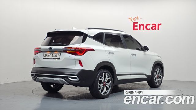 Kia Seltos из Кореи Encar