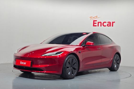 Tesla Model 3 RWD — пробег 5 826 км — фото 1 из 5