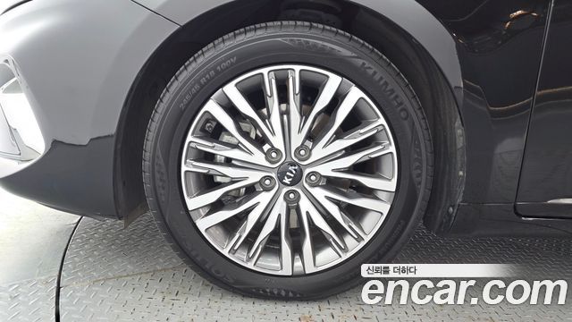 Kia K7 из Кореи Encar