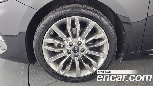 Kia K7 из Кореи Encar