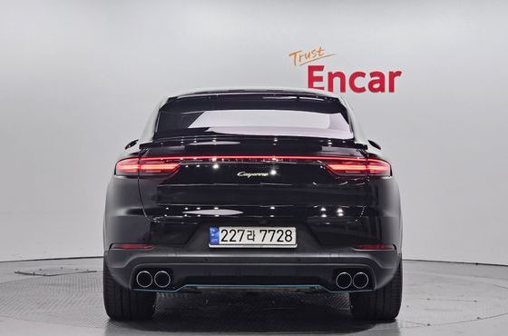 Porsche Cayenne 3.0 E-Hybrid Coupe — пробег 22 270 км — фото 4 из 5