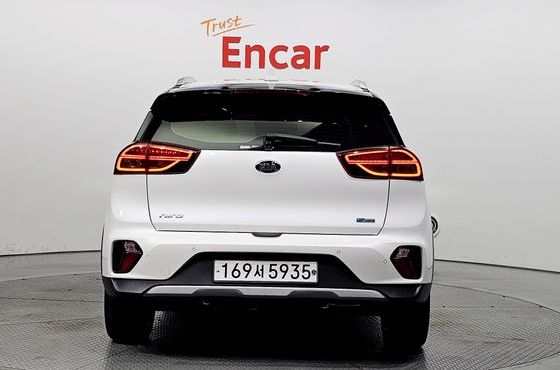 Kia Niro 1.6 HEV Noblesse Special — пробег 143 684 км — фото 4 из 5