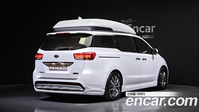 Kia Carnival 9-seater Hi-Limousine Prestige — пробег 130 454 км — фото 2 из 5
