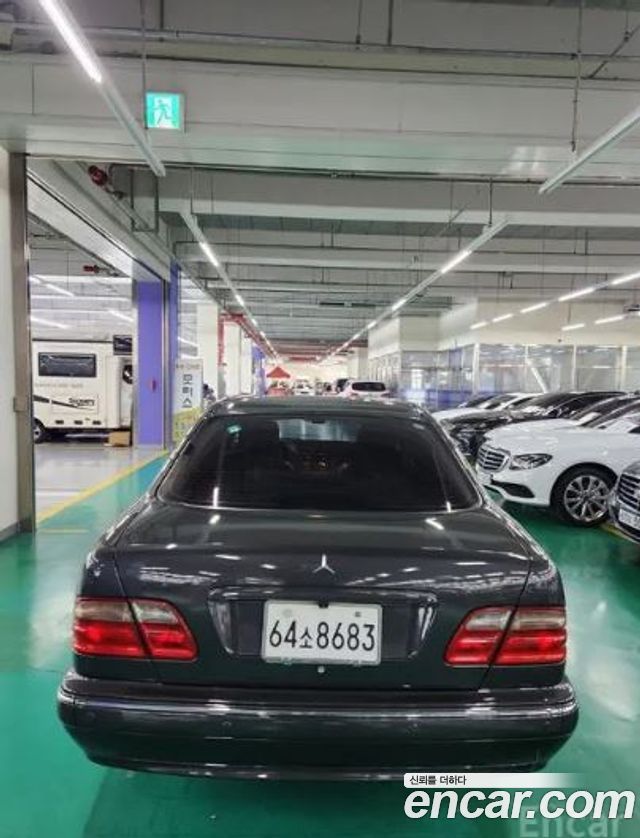 Mercedes-Benz E-Class из Кореи Encar