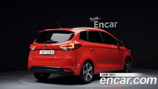 Kia Carens из Кореи Encar