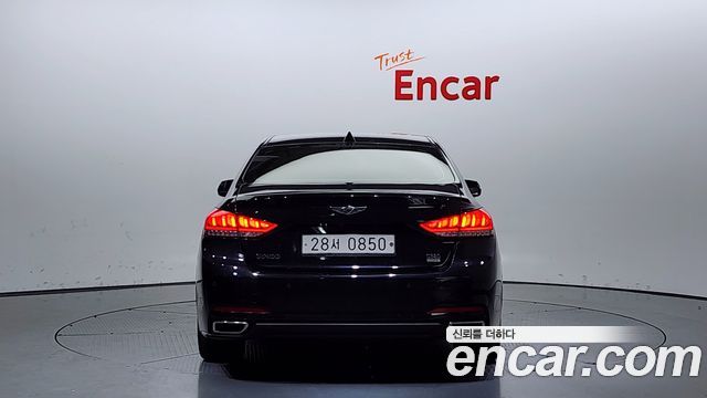 Hyundai Genesis из Кореи Encar