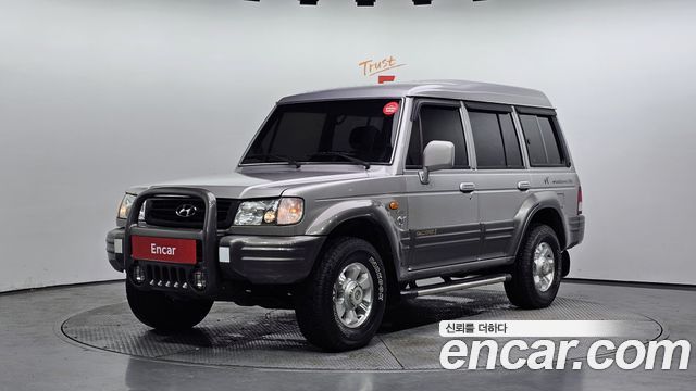 Hyundai Galloper 9-Seater V6 LPG — пробег 251 321 км — фото 1 из 5